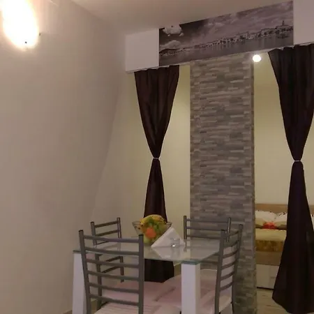 Hideaway Apartman *